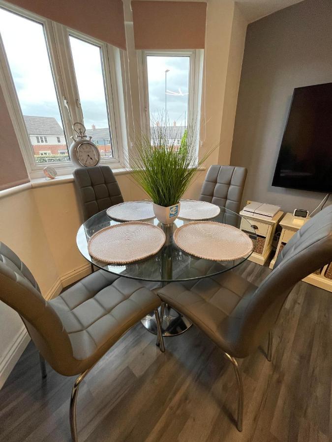 Empire Serviced Apartments Hinckley Esterno foto